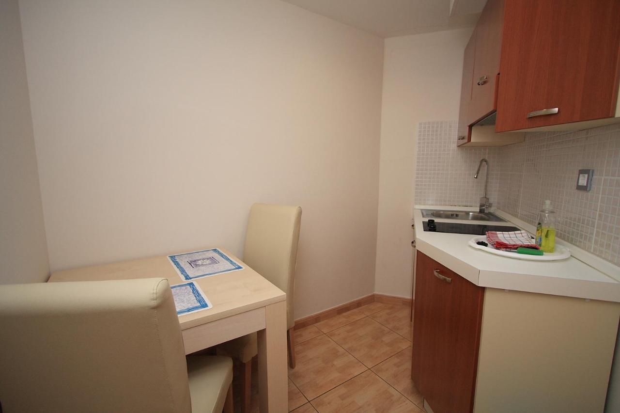 Aparthotel Natalia Podgora Ngoại thất bức ảnh